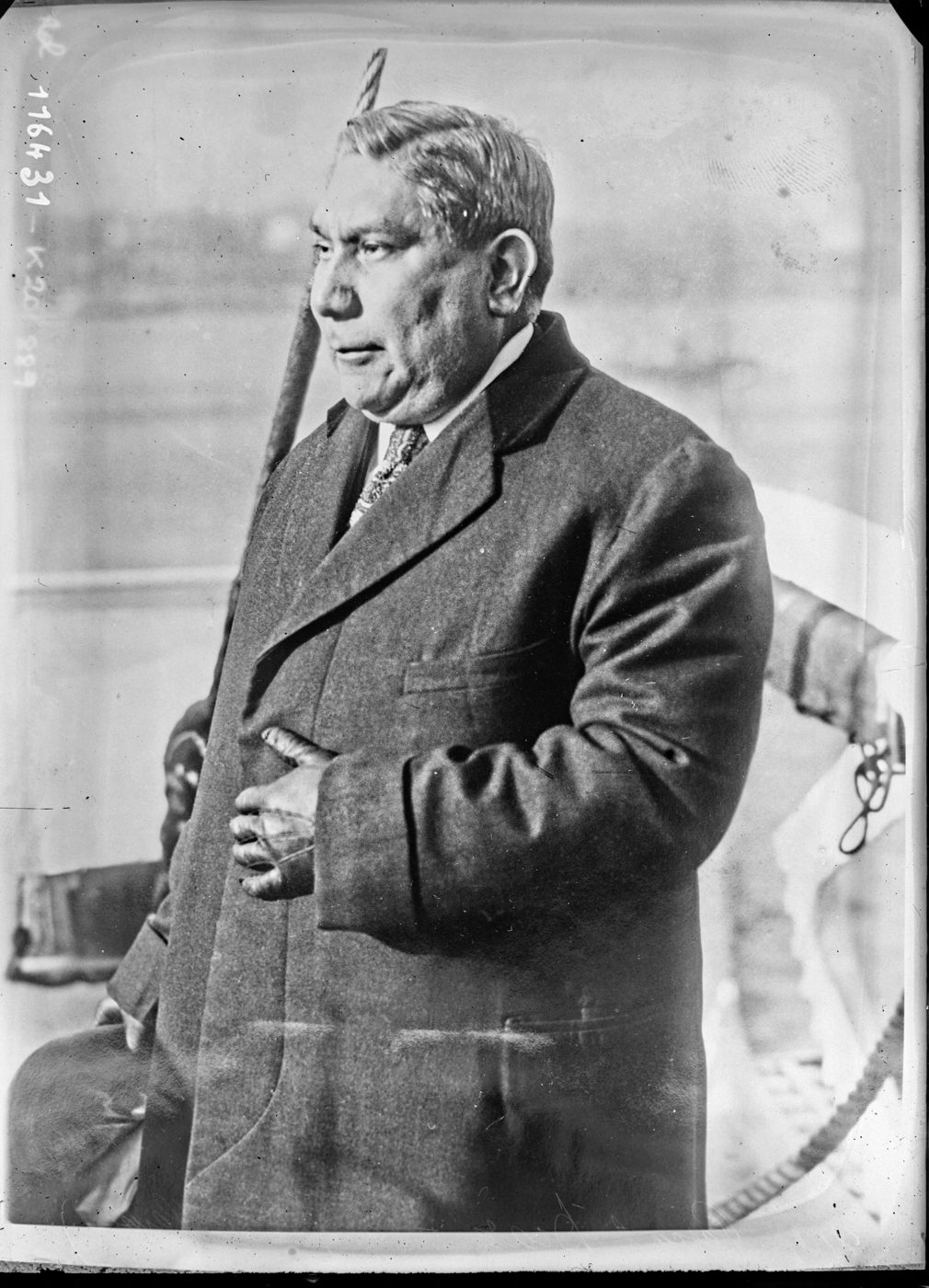 Bishop Pascual Díaz y Barreto, 1927